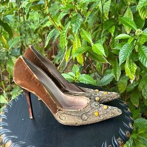Pollini beaded crushed velvet heels, size 39.5 (9 US)